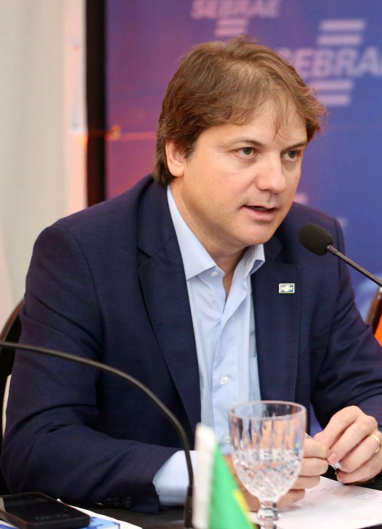 Leia mais sobre o artigo Cláudio Mendonça Encerra Ciclo de Conquistas como Presidente da Abase