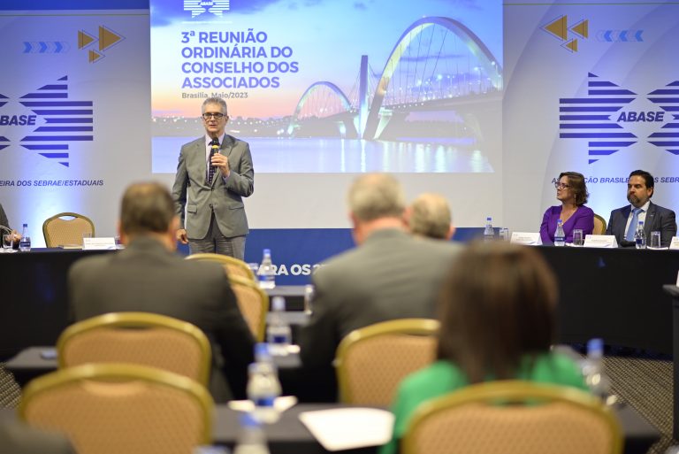 Leia mais sobre o artigo Reunião do Conselho Associados Conta com Palestra sobre Inteligência Artificial
