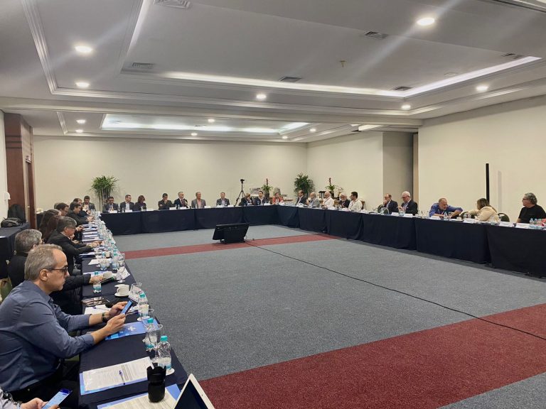 Leia mais sobre o artigo Conselho dos Associados da Abase Reúne Dirigentes e Avança na Pauta para Aprimoramento da Gestão nos 27 Sebrae´s do Brasil