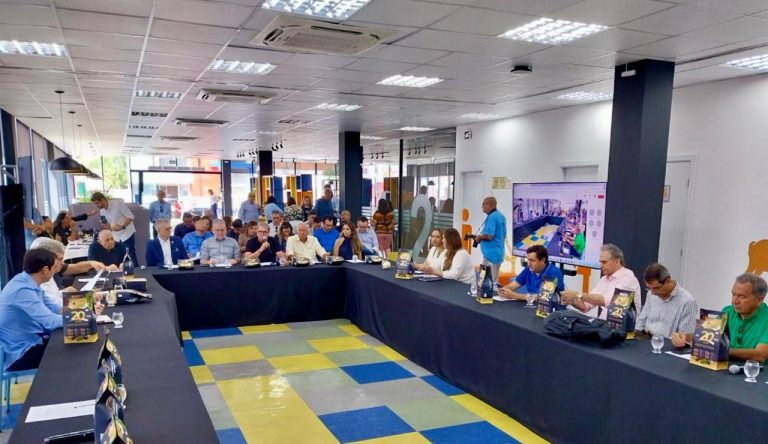Leia mais sobre o artigo Reunião da Abase Nordeste em Petrolina/PE Articula Ações Integradas entre os 9 SEBRAEs da Região