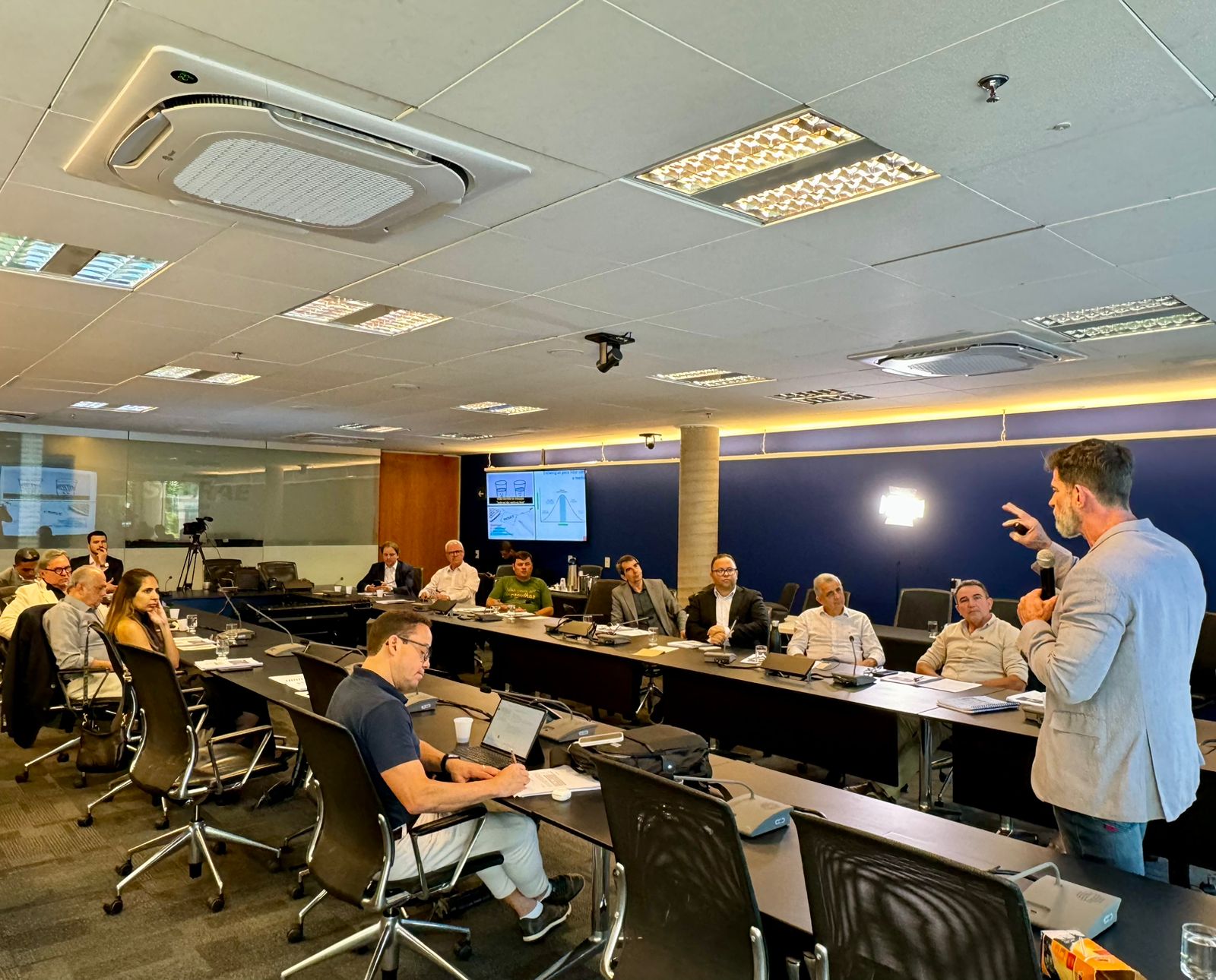 Leia mais sobre o artigo Programa de Capacitação de Lideranças Reúne Última Turma e Avança para o Módulo 3