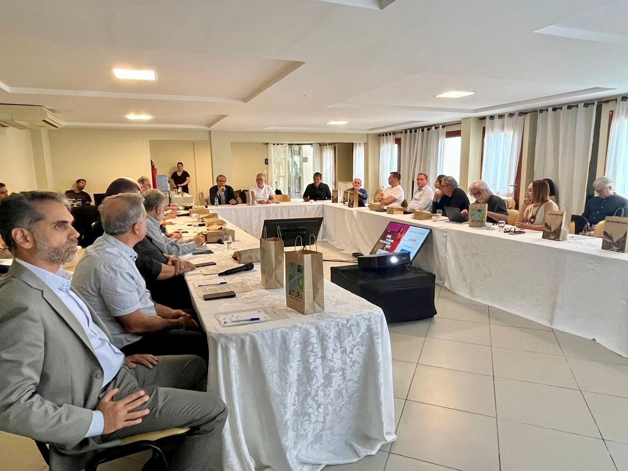 Leia mais sobre o artigo Reunião da Abase Nordeste Destaca Projetos Estruturantes e o Turismo na Região do Brejo Paraibano
