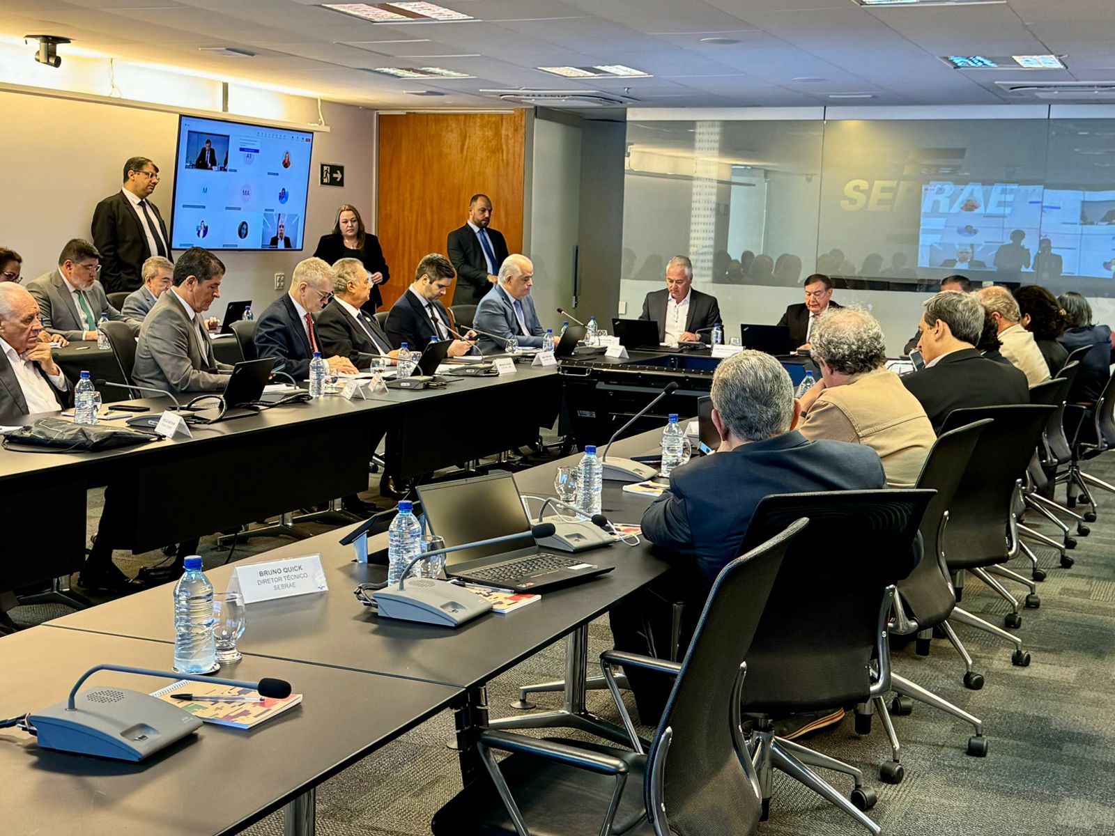 Leia mais sobre o artigo 7ª Reunião do CDN Empossa Ministro Márcio França e Diretora do BNDES como Novos Titulares do Conselho
